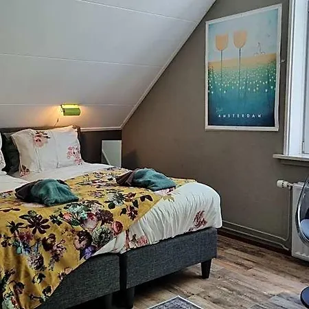 Bed and breakfast Bikes And Breakfast, Farmer A With Free Parking 4*