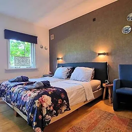 Bed and breakfast Bikes And Breakfast, Farmer A With Free Parking 4*
