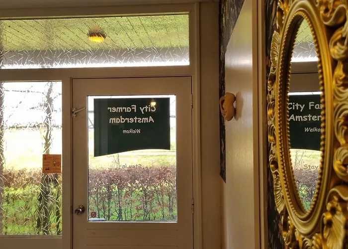 Bed & Breakfast Farmer A With Bikes , And Free Parking