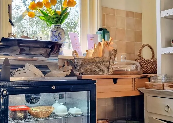 Bed and Breakfast Farmer A With Bikes , And Free Parking Άμστερνταμ