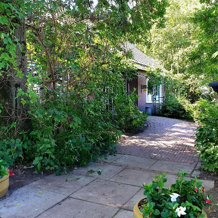 City Farmer Amsterdam A Guesthouse With Bikes , Bed & Breakfast And Free Parking 4*