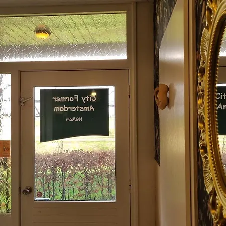 לינה וארוחת בוקר City Farmer Amsterdam A Guesthouse With Bikes , Bed & Breakfast And Free Parking