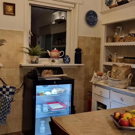 Farmer , Bed, Bike And Breakfast In Couette-café 2*