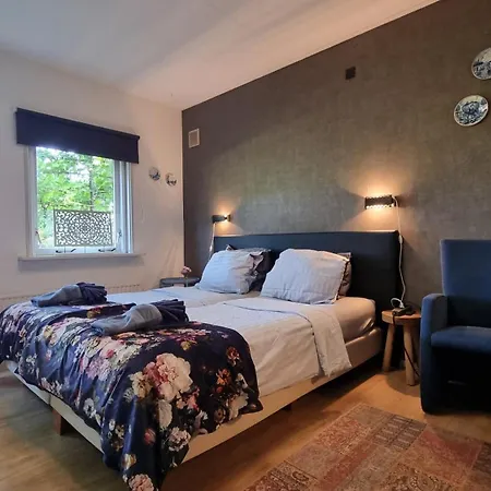Bed, Bikes And Breakfast, Farmer A With Free Parking アムステルダム